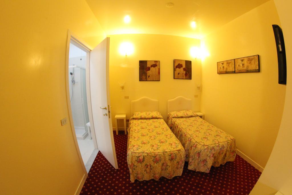 Europa Fiera Rho Hotel Quarto foto